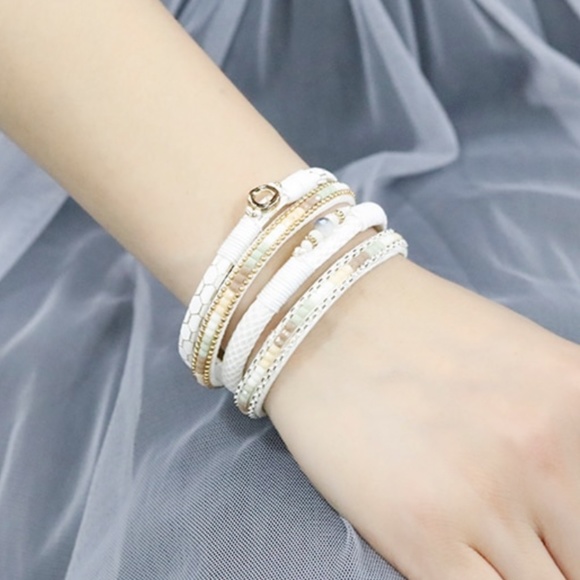 White Leather Rhinestone Bead Bracelet - Picture 2 of 7